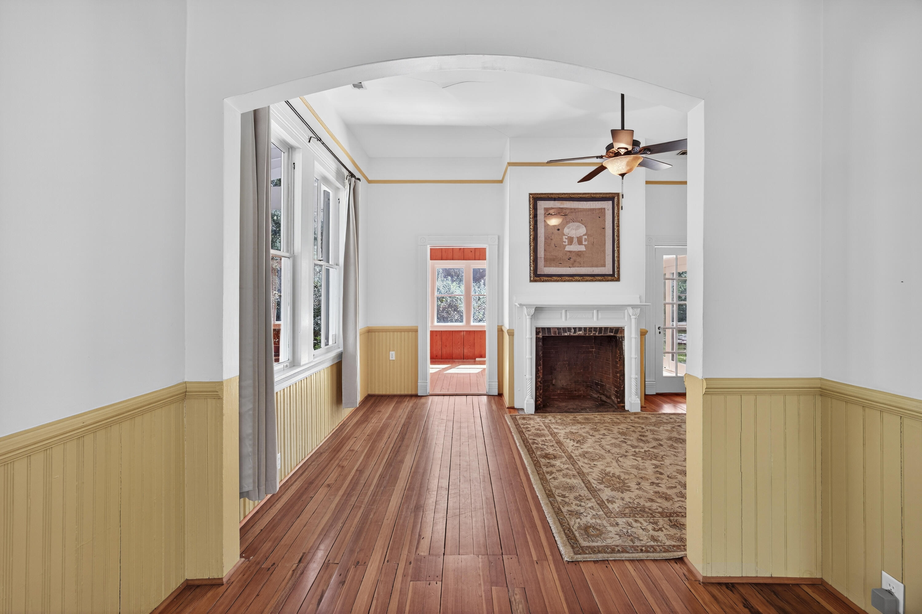 1095 Hughes Road