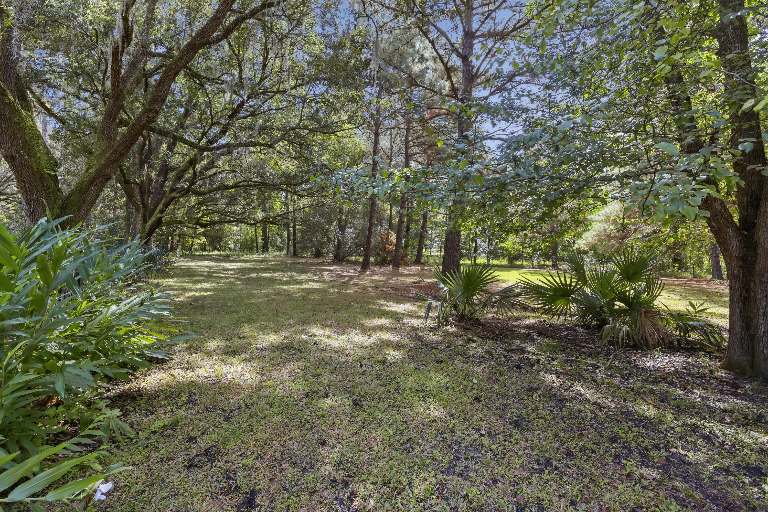 1095 Hughes Road