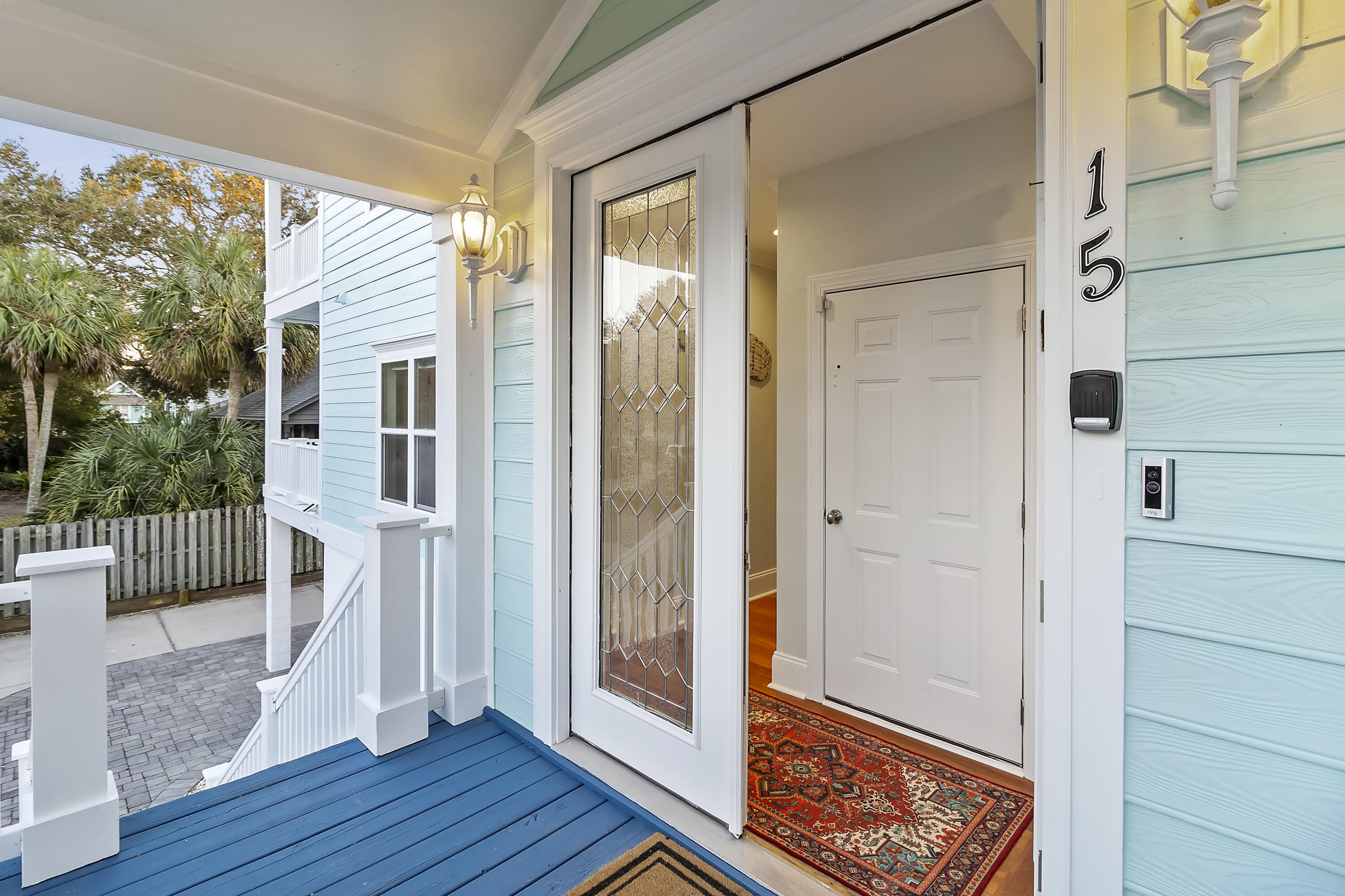 15 42nd Avenue