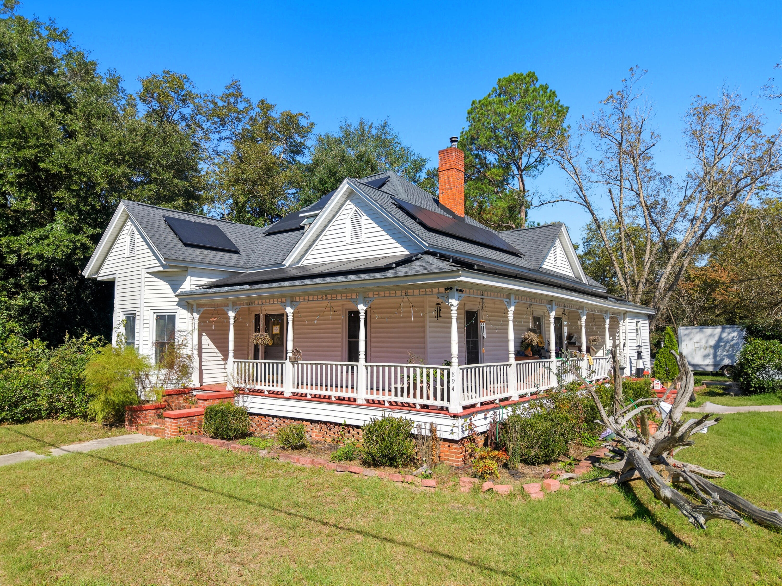 894 W 7th Street, Fairfax