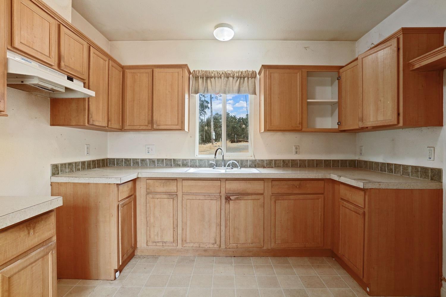 7485 Rim Rock Valley Road