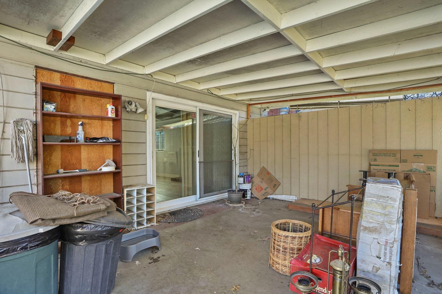 6015 Williamsburg Place