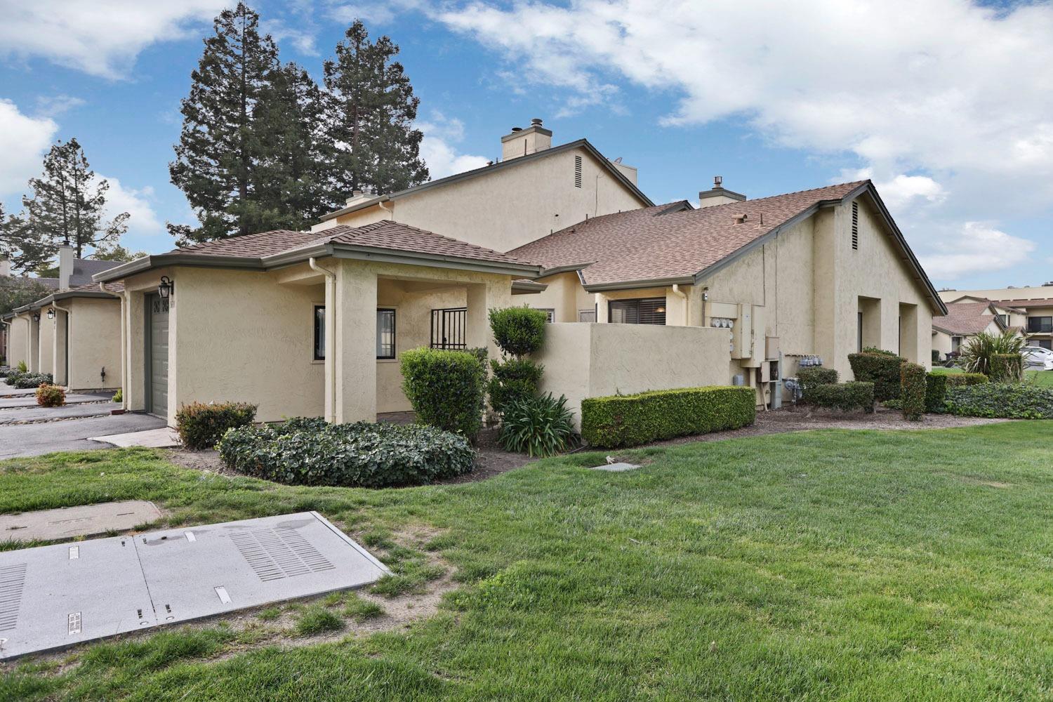 1631 W Swain Road