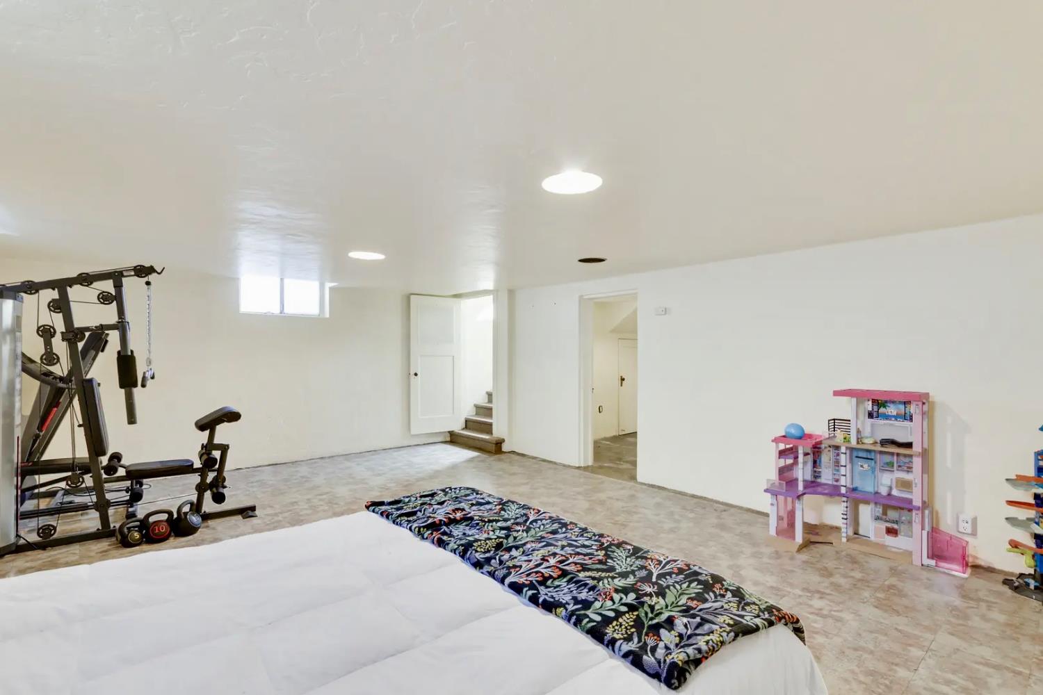 423 W Monterey Avenue