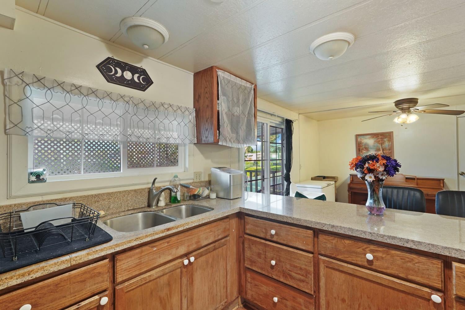 5100 N Hwy 99 245