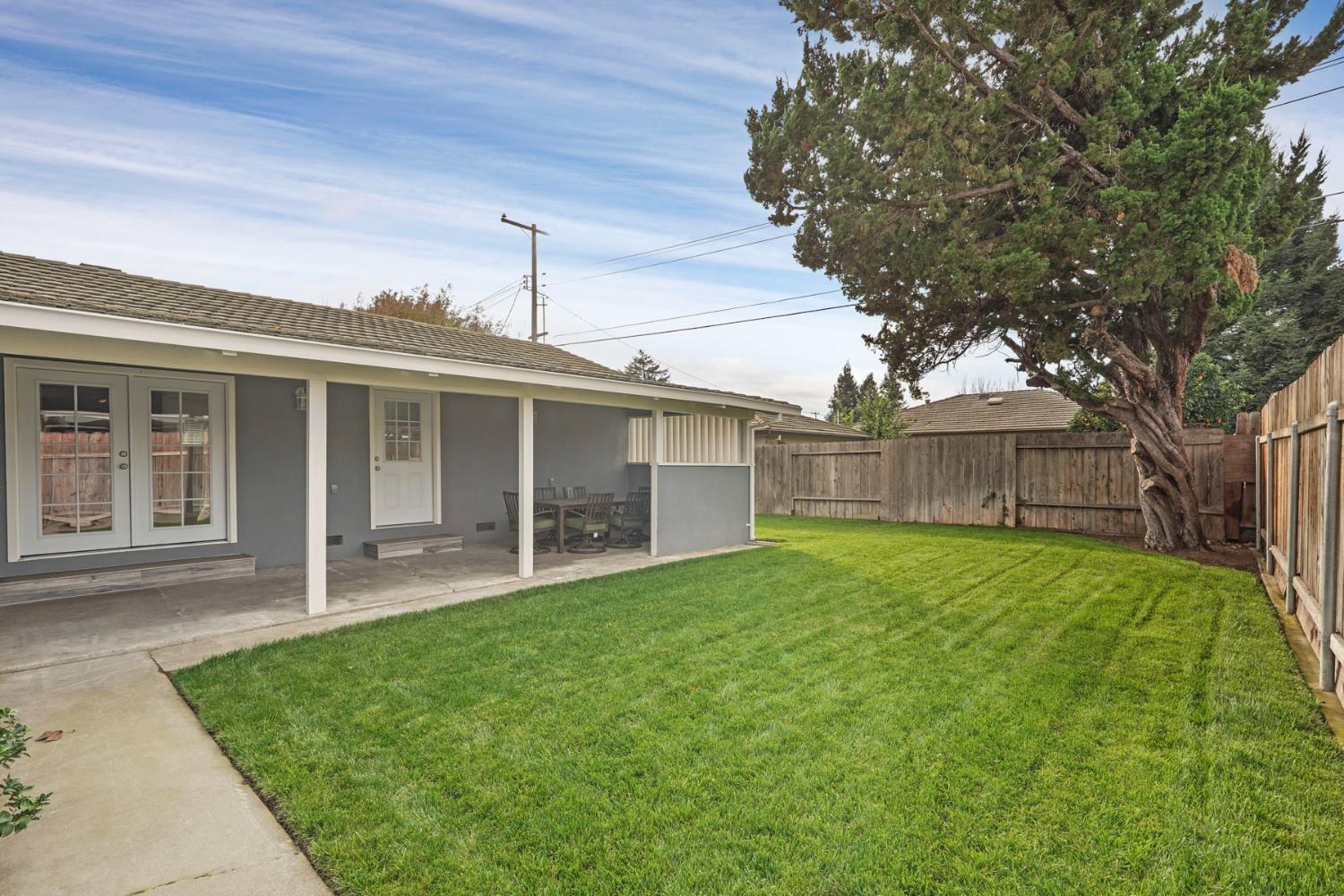 1207 S Crescent Avenue