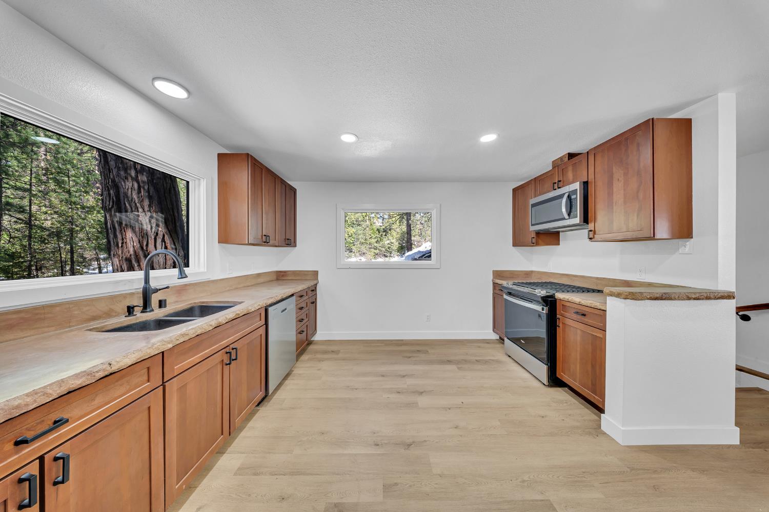 5449 Highway 4