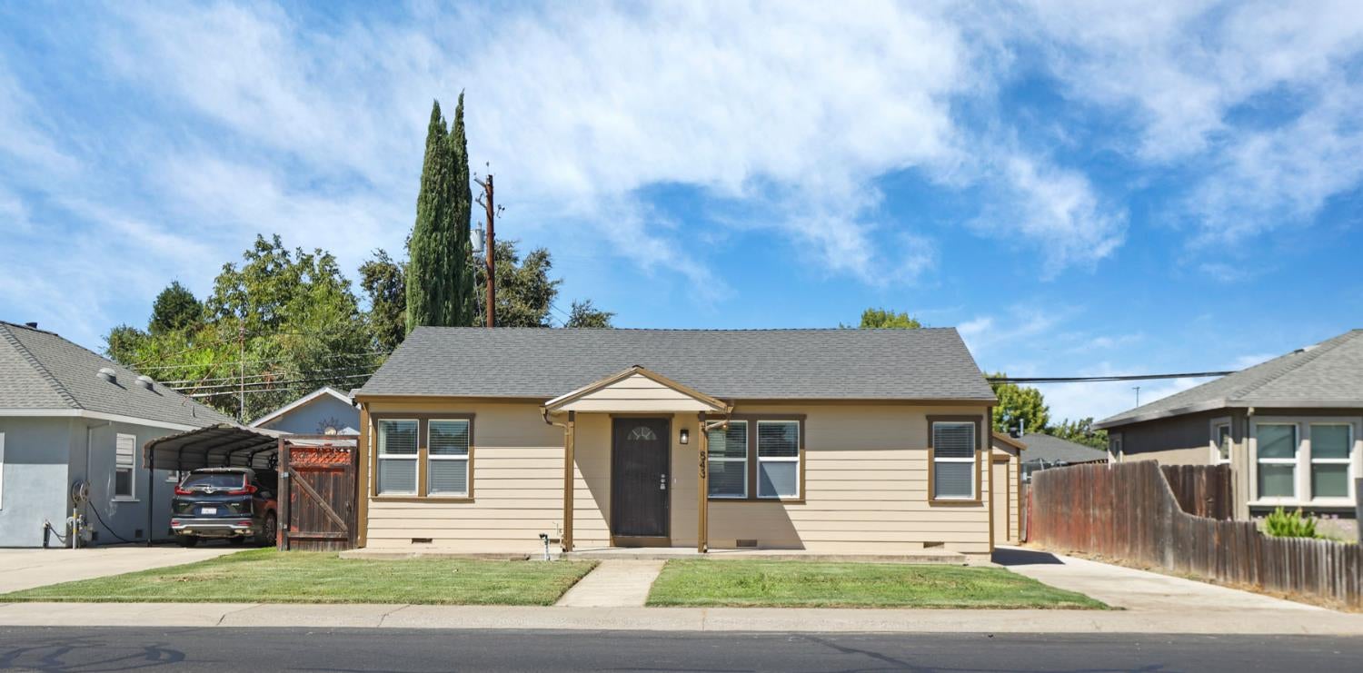 1543 Country Club Boulevard