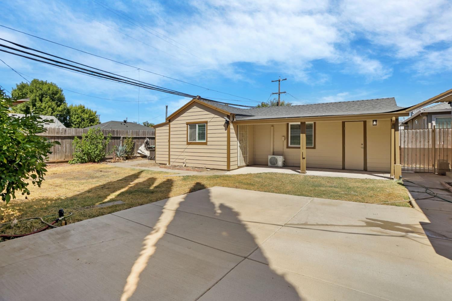 1543 Country Club Boulevard
