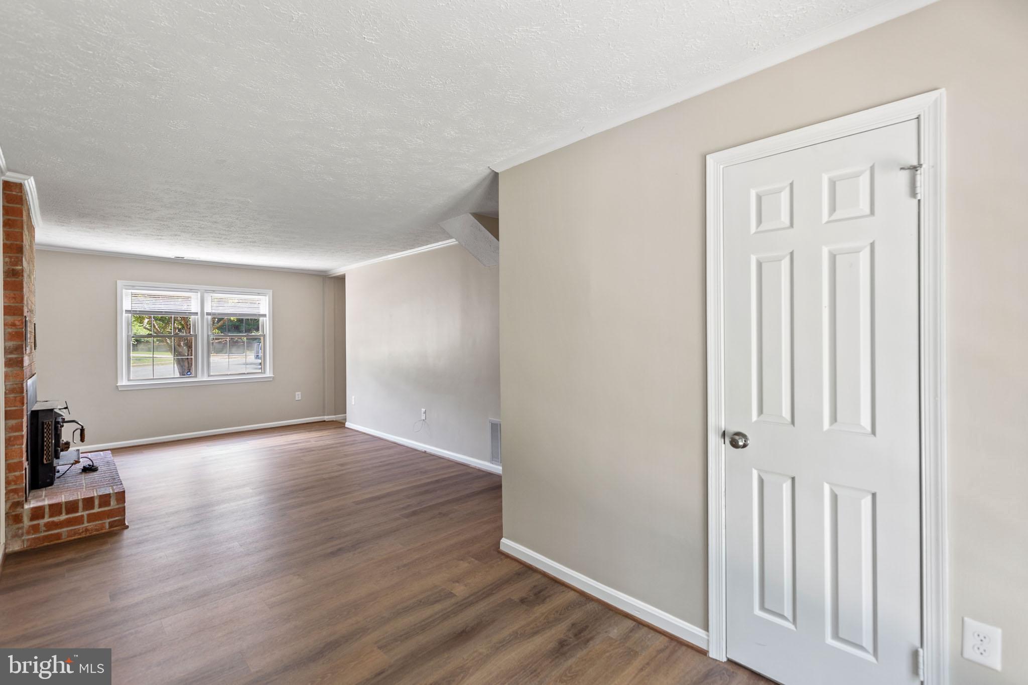 2324 KENT COURT