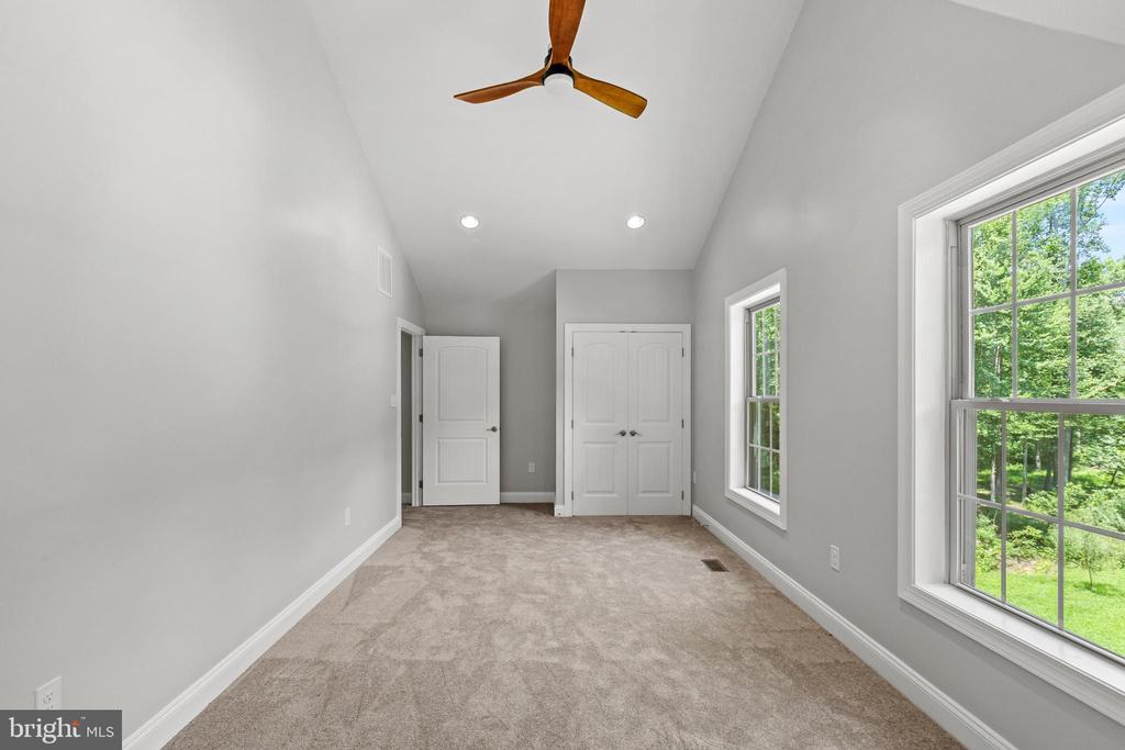 9175 DUBOIS ROAD
