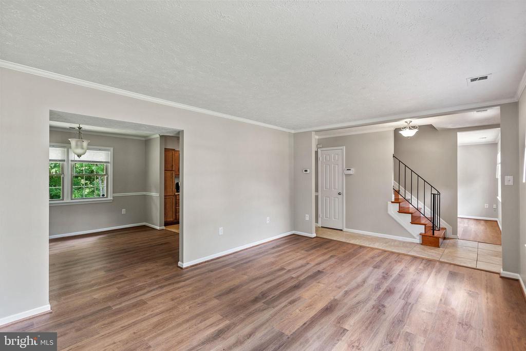 2324 KENT COURT