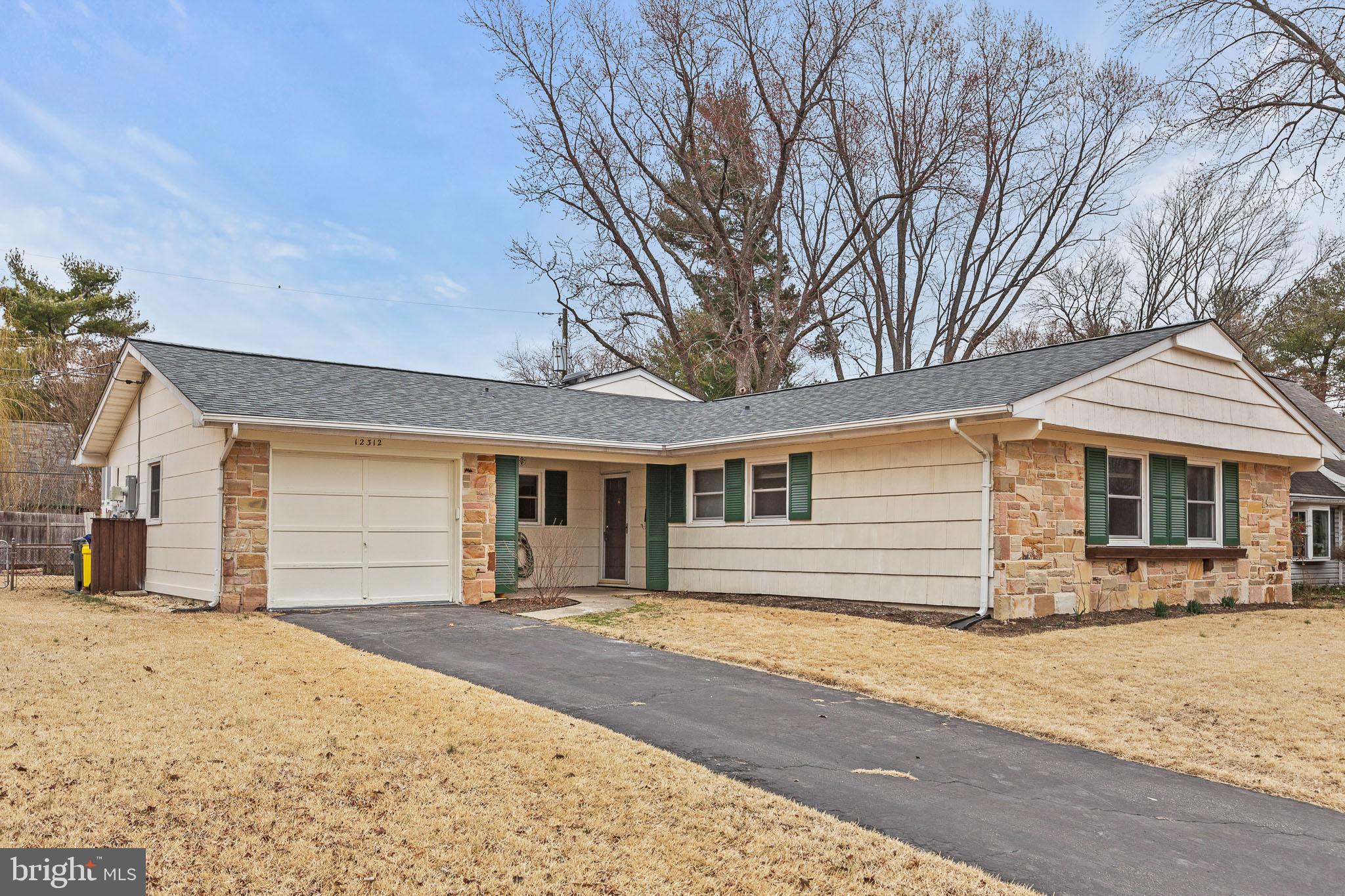 12312 MANVEL LANE