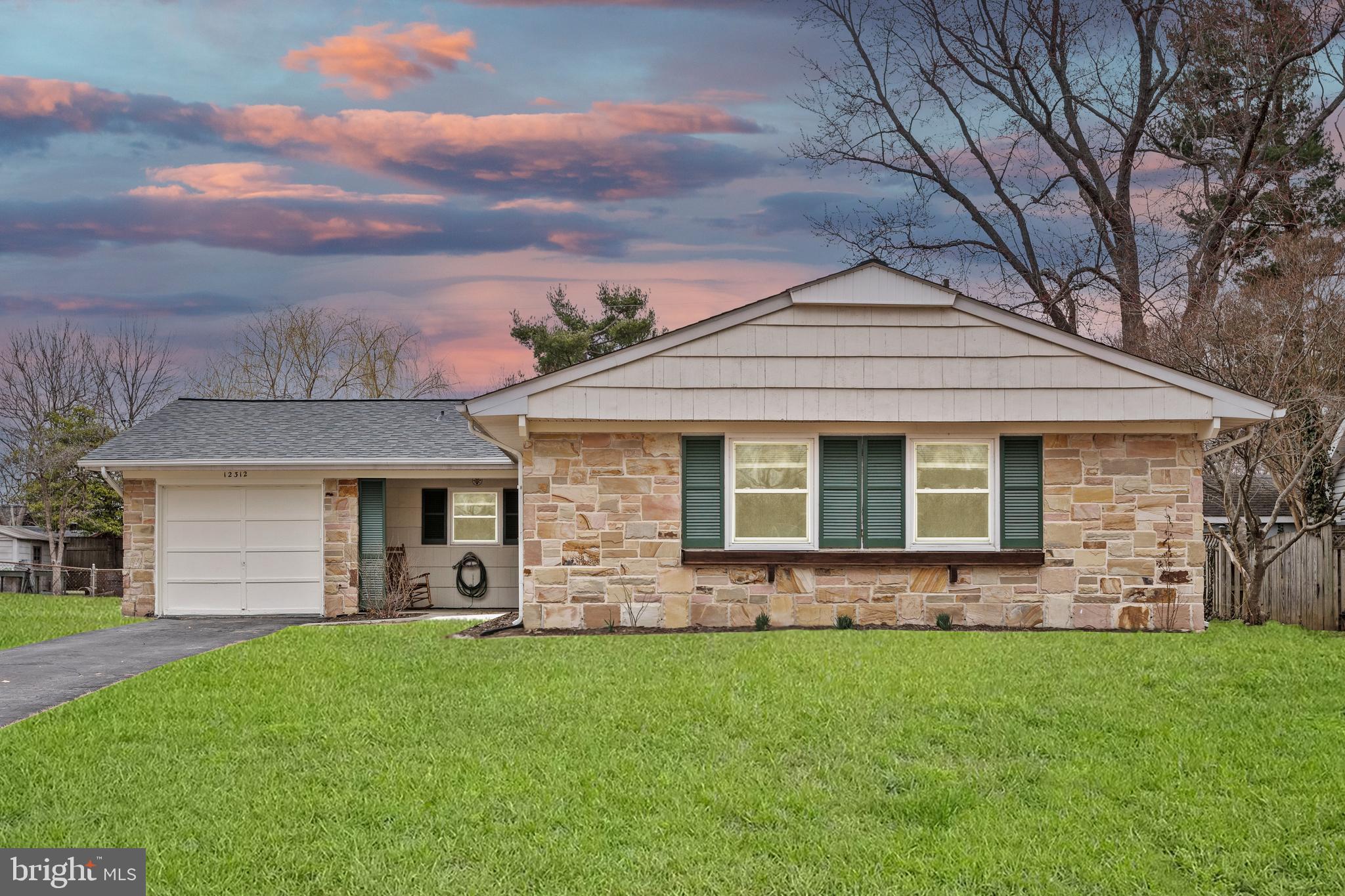 12312 MANVEL LANE