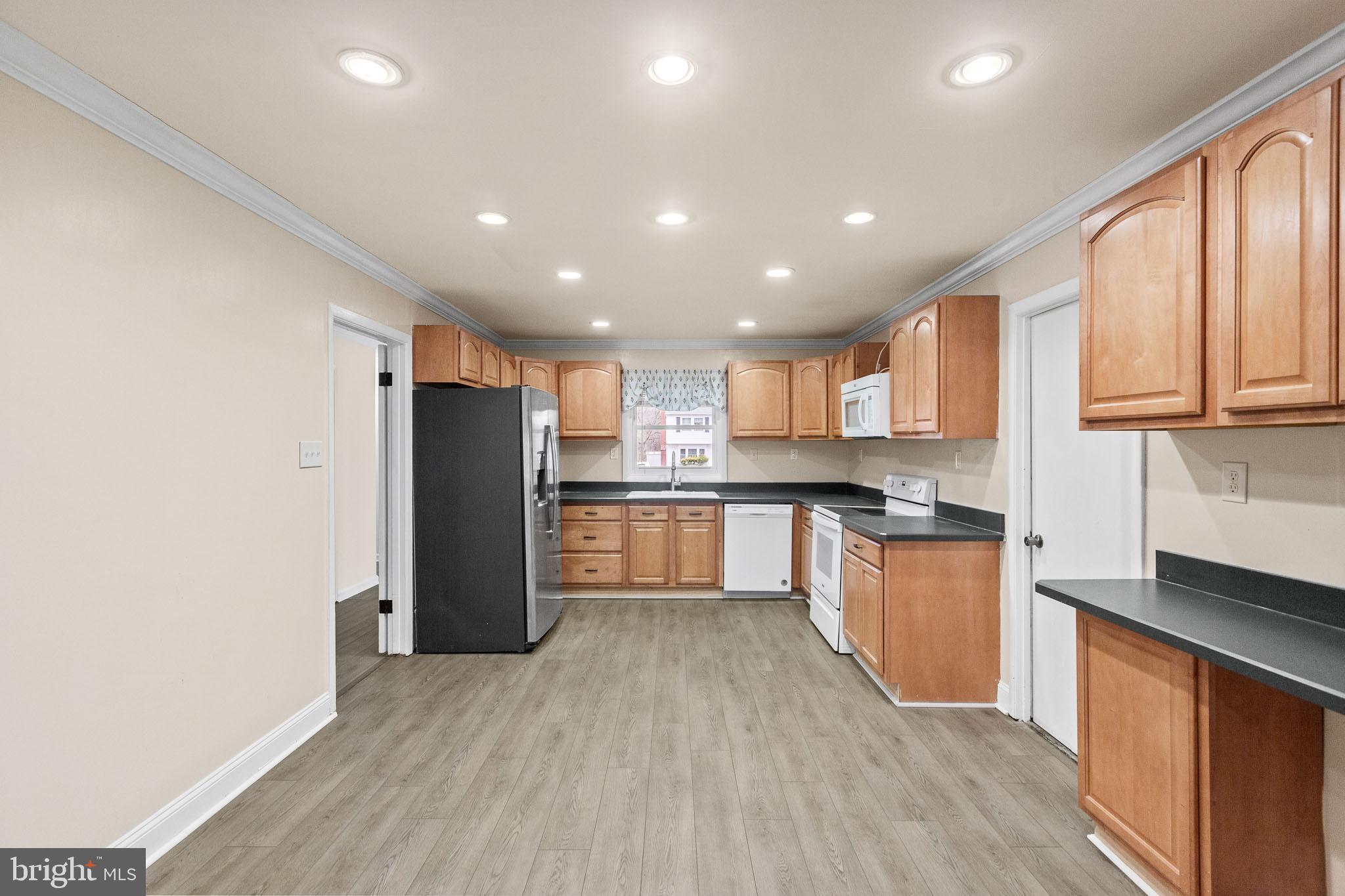 12312 MANVEL LANE