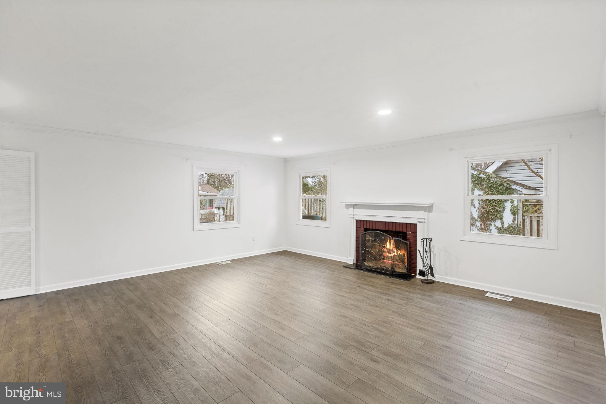 12312 MANVEL LANE