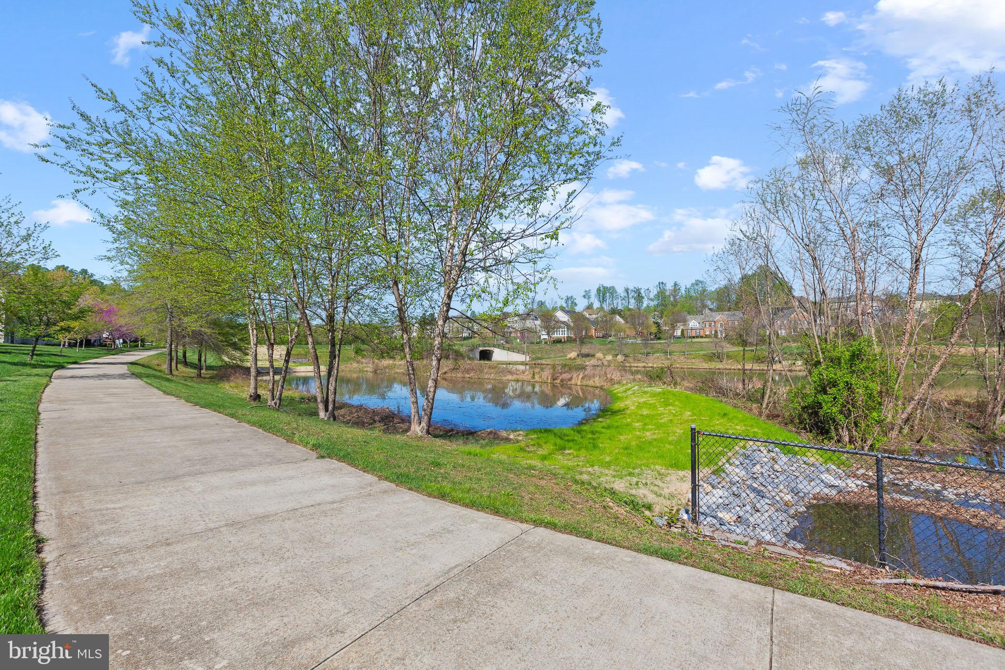 2710 BEECH ORCHARD LANE