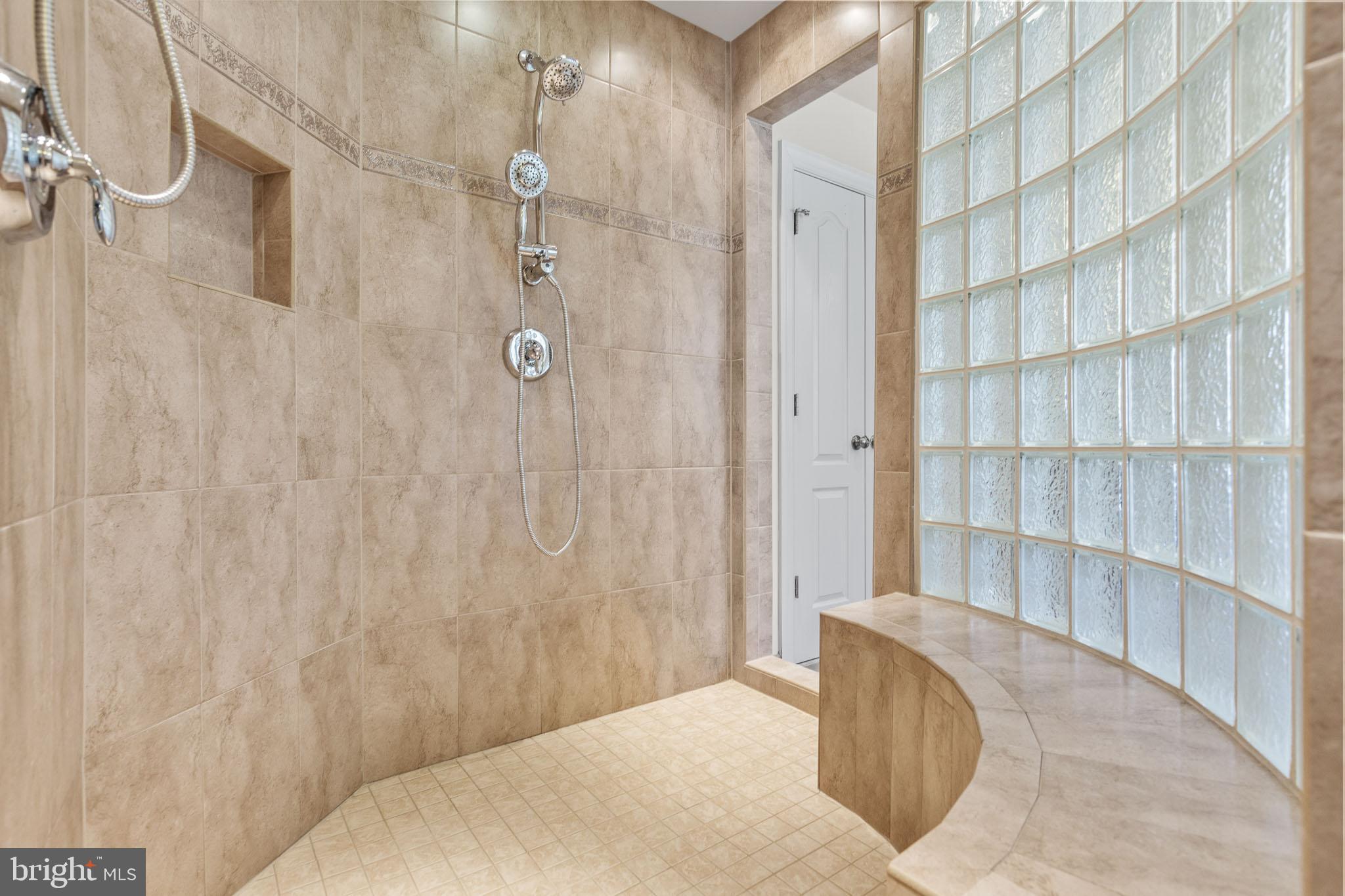 2710 BEECH ORCHARD LANE