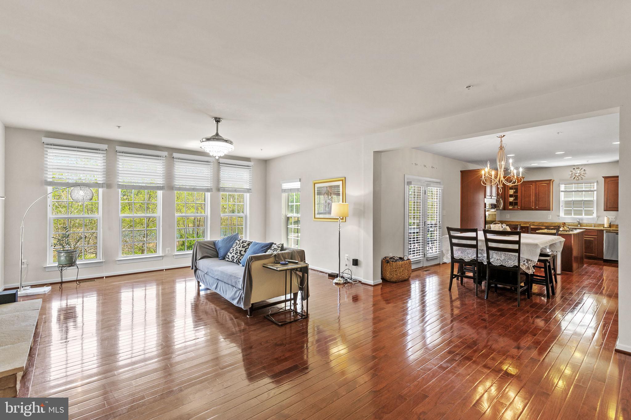 2710 BEECH ORCHARD LANE