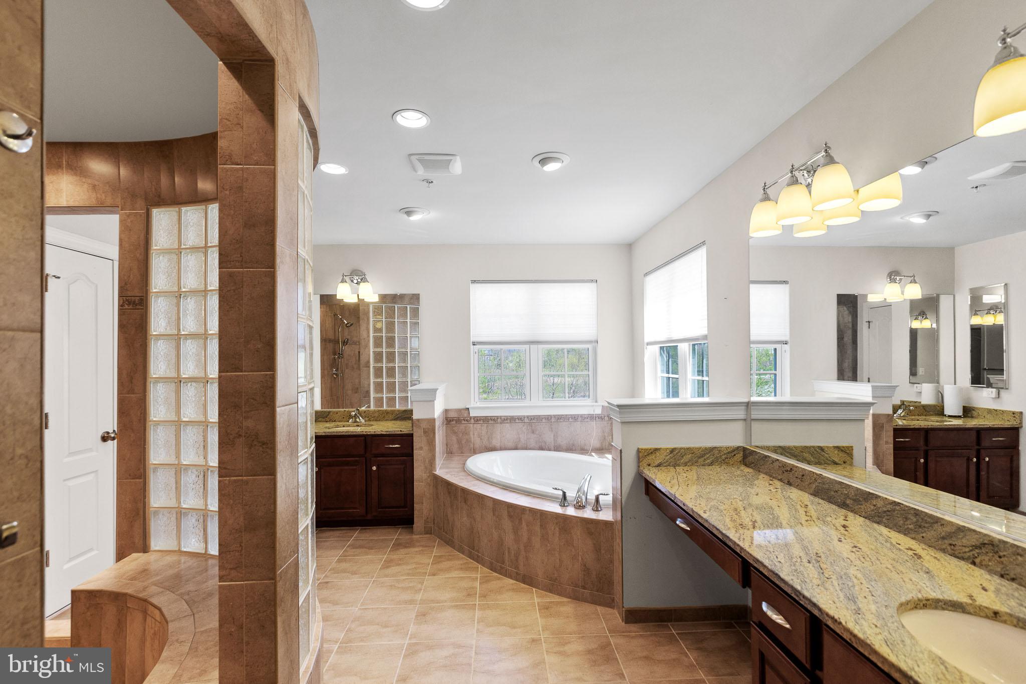 2710 BEECH ORCHARD LANE