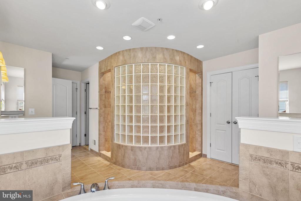 2710 BEECH ORCHARD LANE