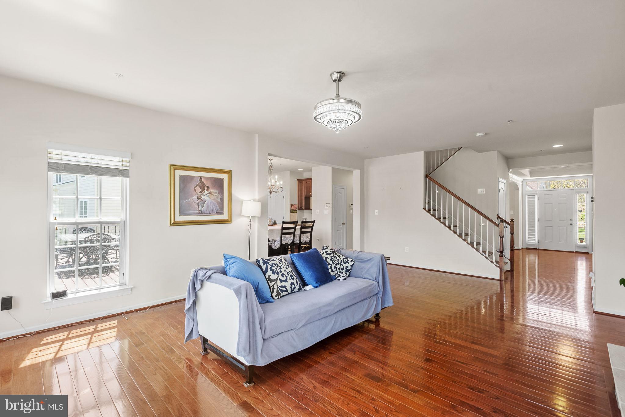 2710 BEECH ORCHARD LANE