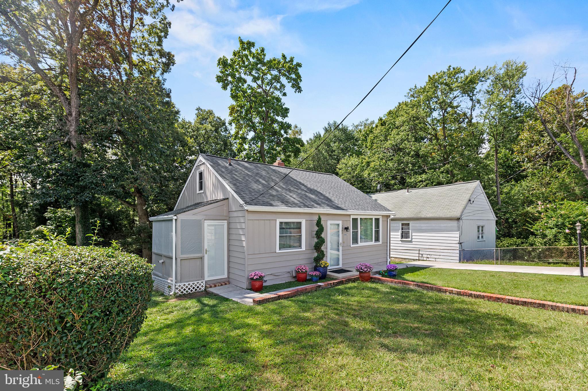 7703 EMERSON ROAD