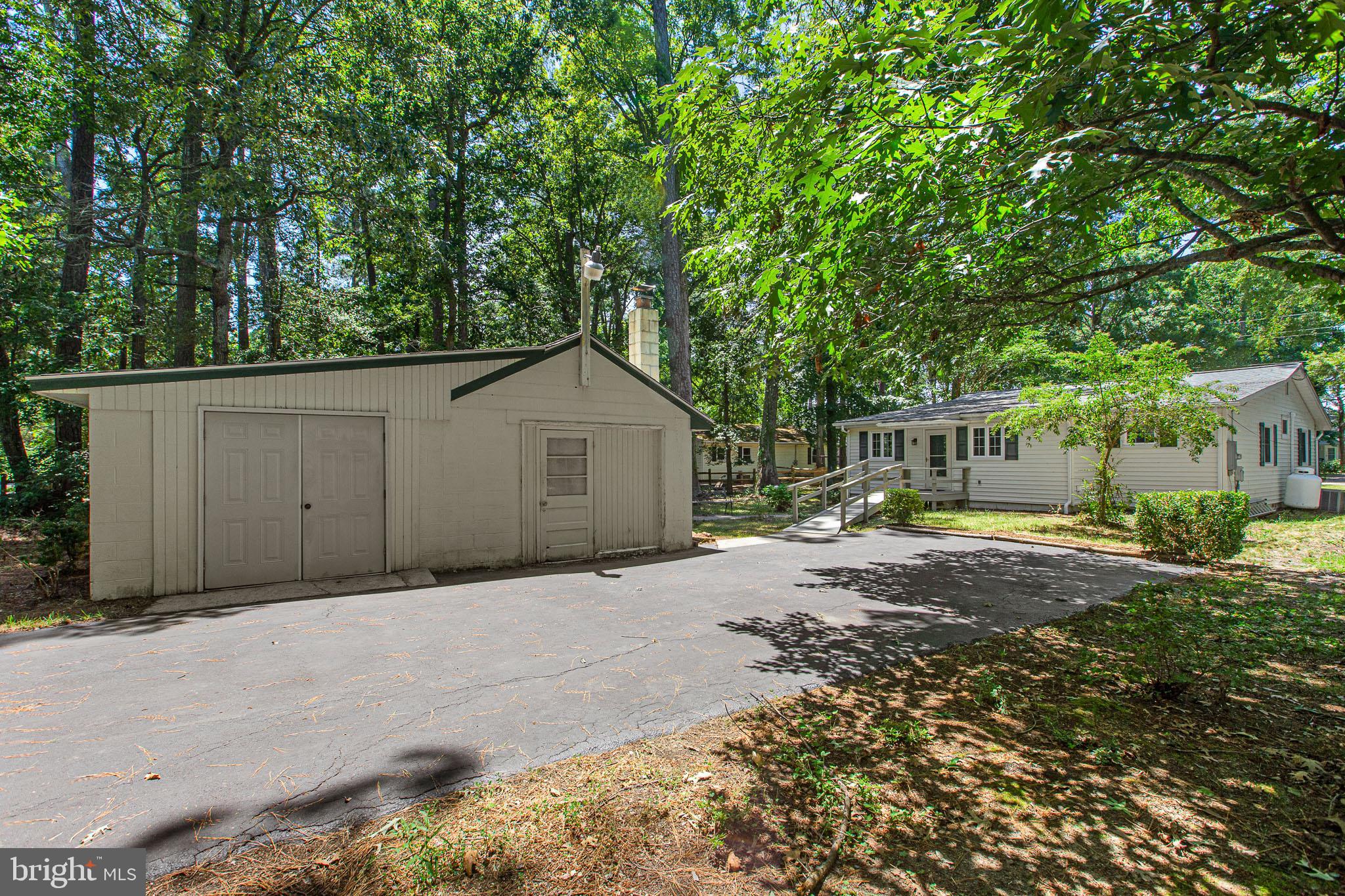 18352 RIVER ROAD