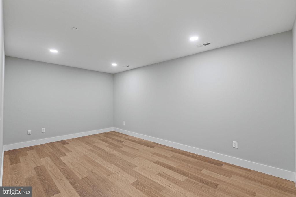 44469 MARYMAX LANE