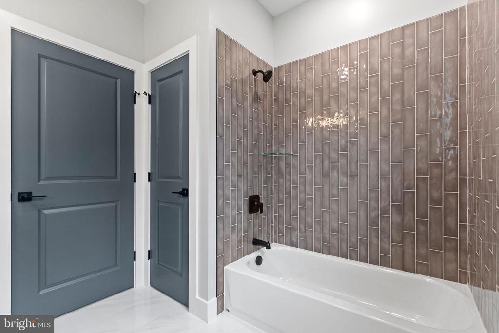 44469 MARYMAX LANE
