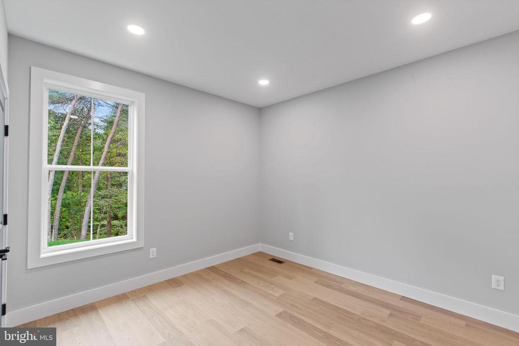 44469 MARYMAX LANE