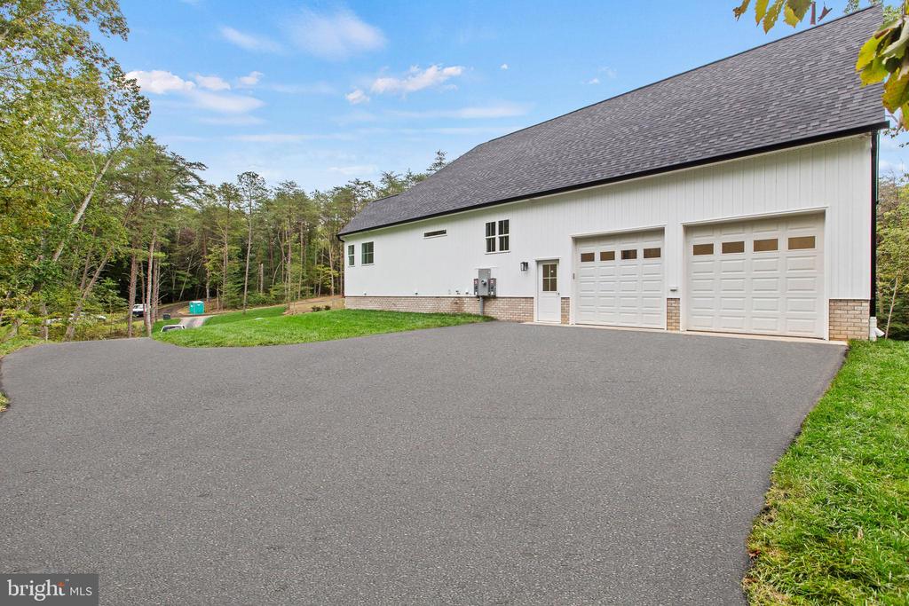 44469 MARYMAX LANE