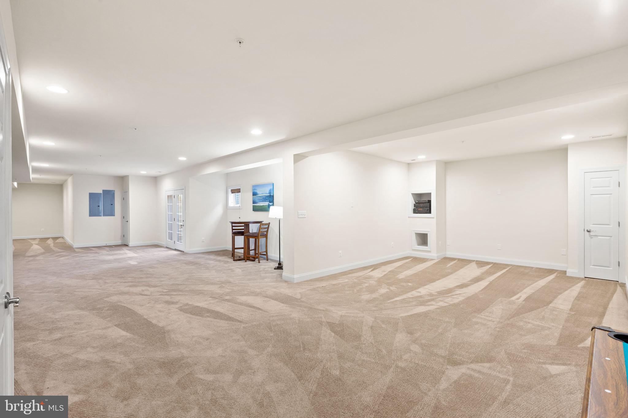 23024 HOLLOWAY COURT