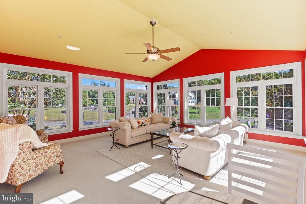 23024 HOLLOWAY COURT