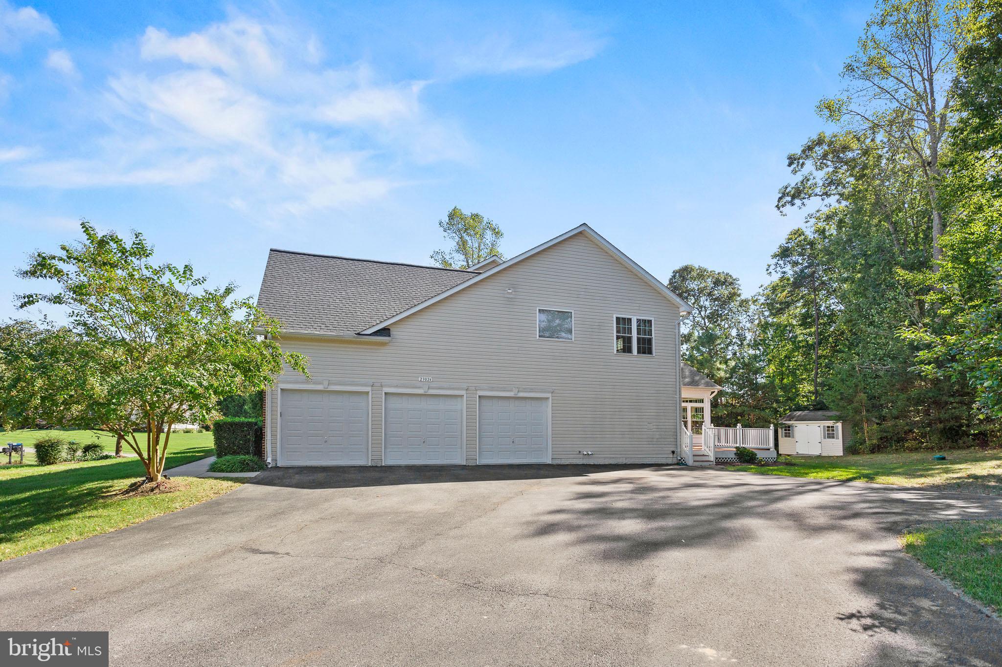 23024 HOLLOWAY COURT