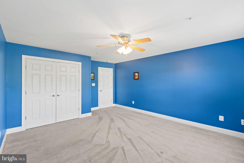 23024 HOLLOWAY COURT