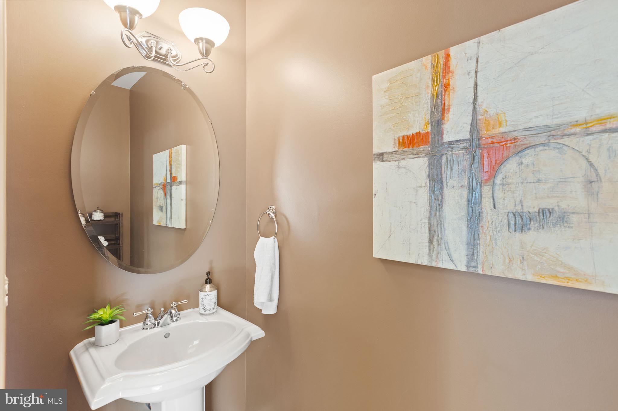 23024 HOLLOWAY COURT