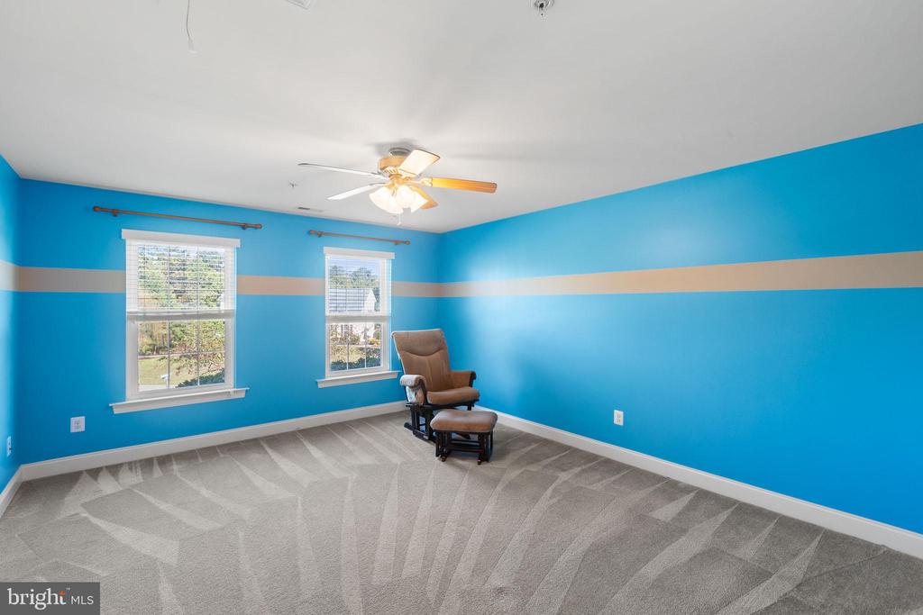 23024 HOLLOWAY COURT