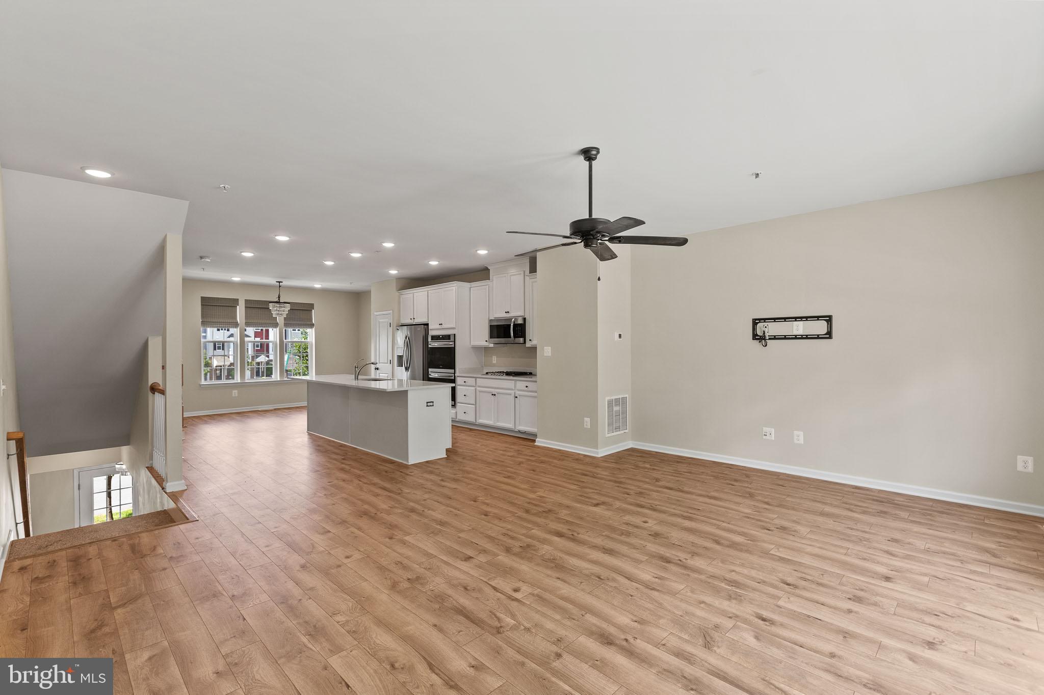 22958 MOUNTAIN LAUREL LANE