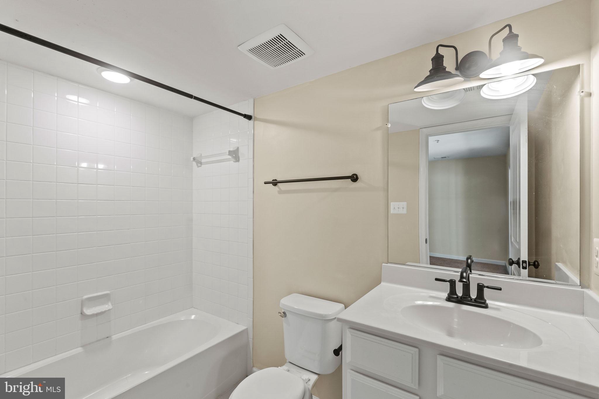 22958 MOUNTAIN LAUREL LANE