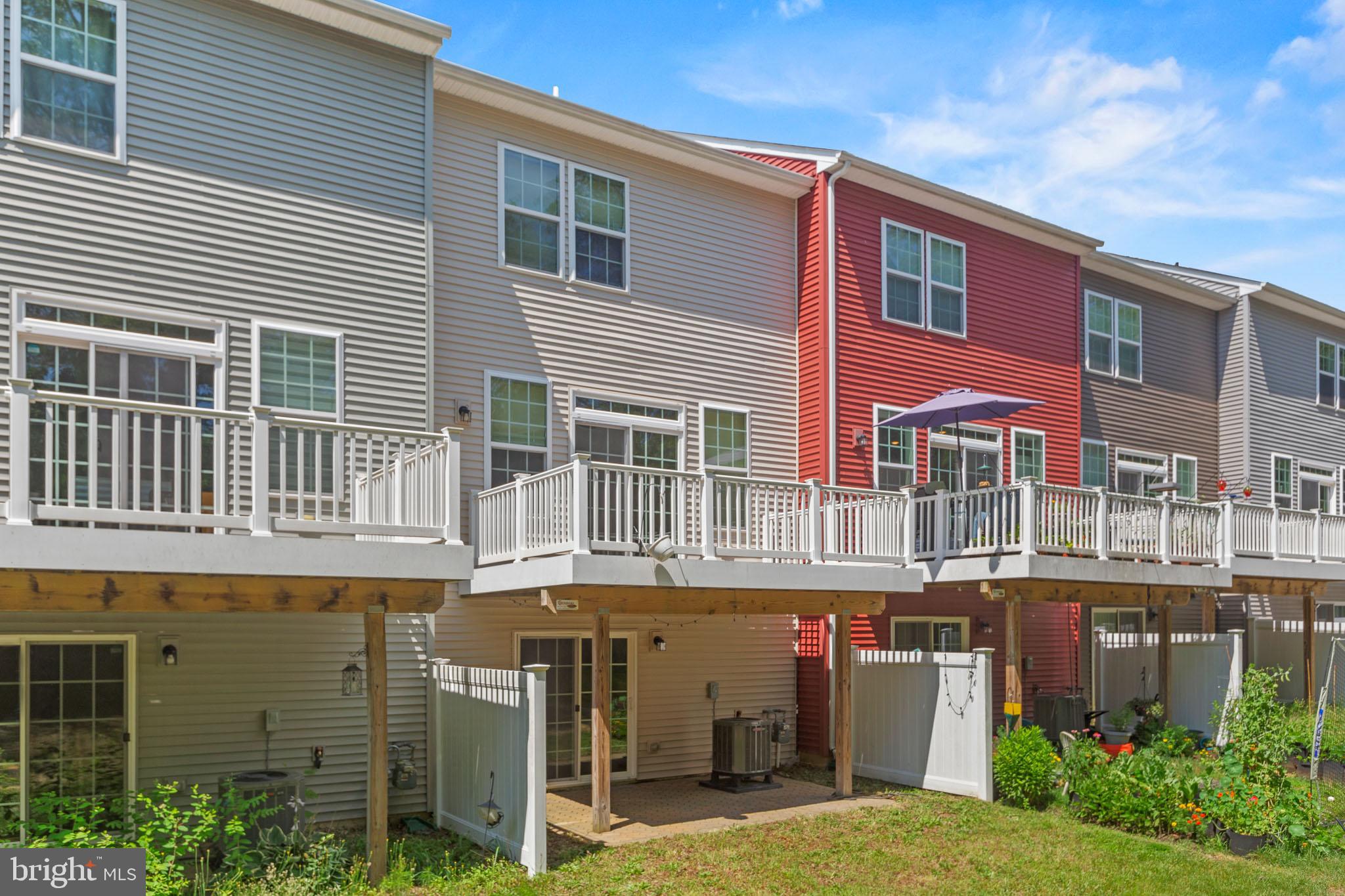 22958 MOUNTAIN LAUREL LANE