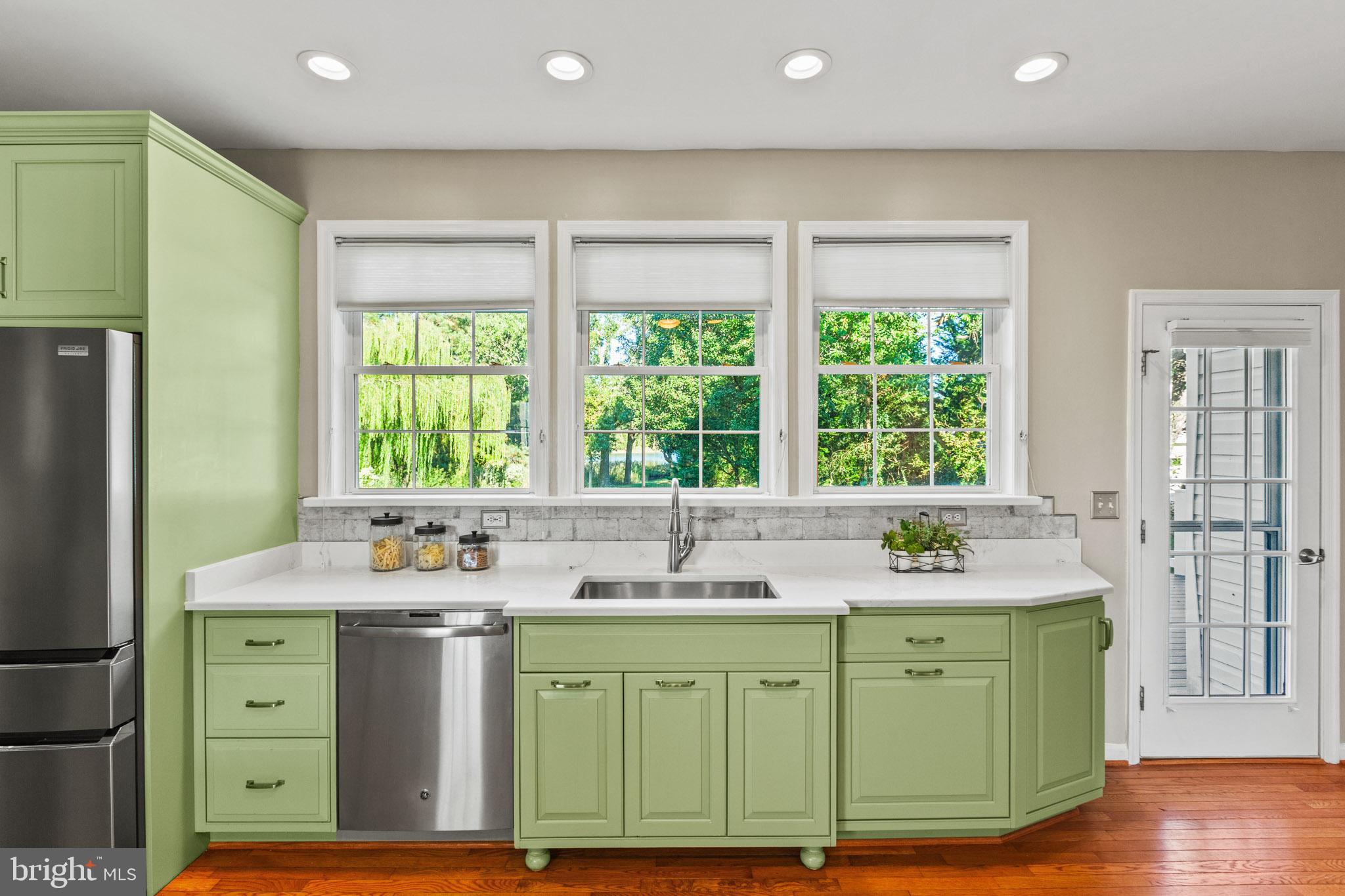 17660 DRIFTWOOD DRIVE