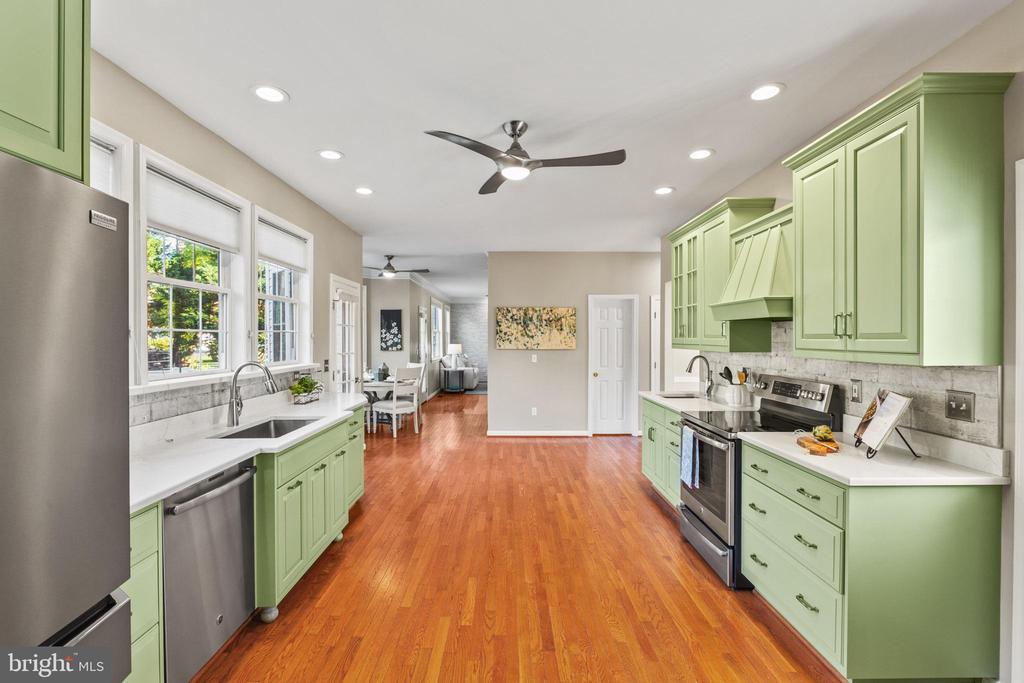 17660 DRIFTWOOD DRIVE