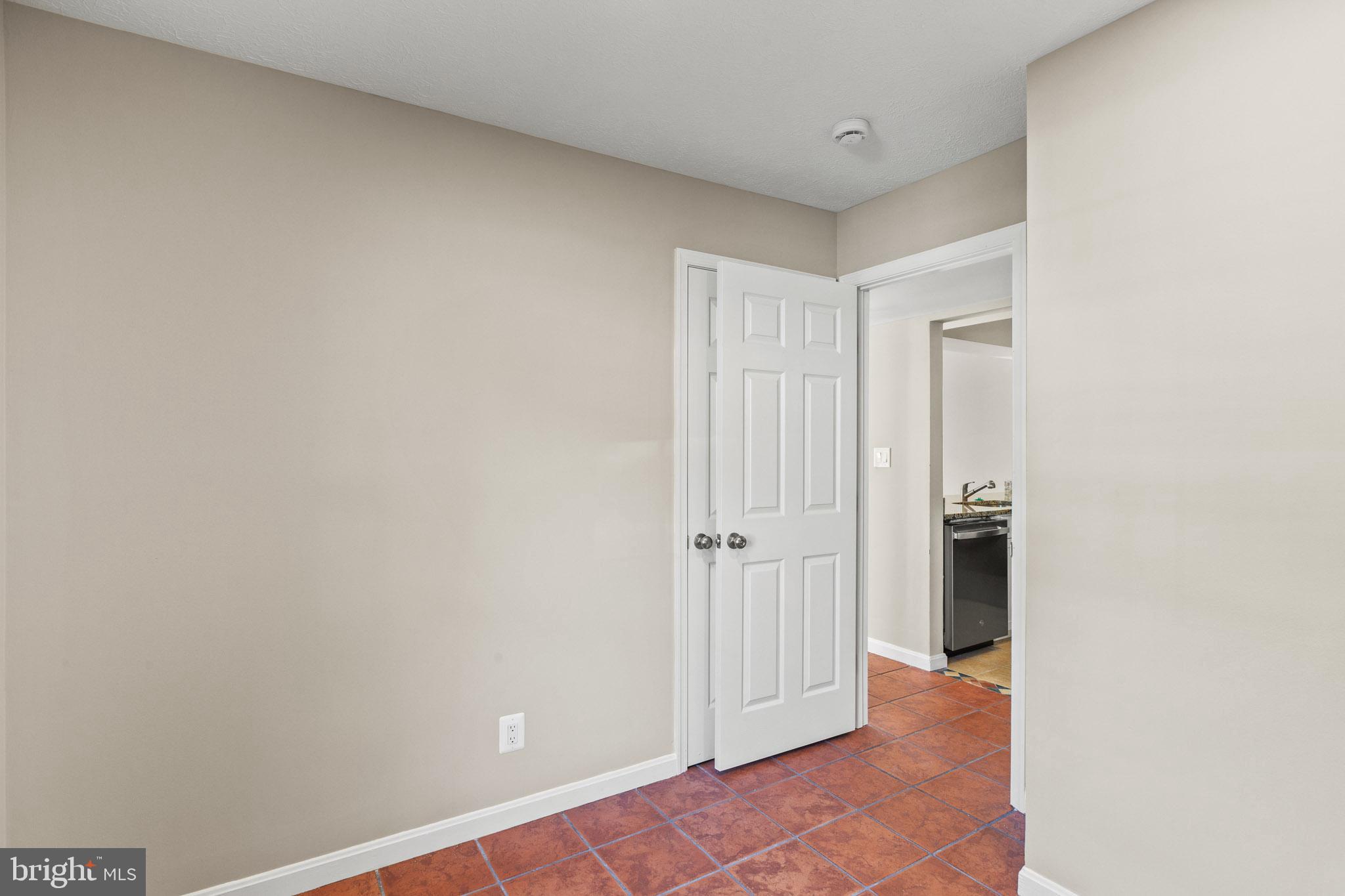 46359 COLUMBUS DRIVE