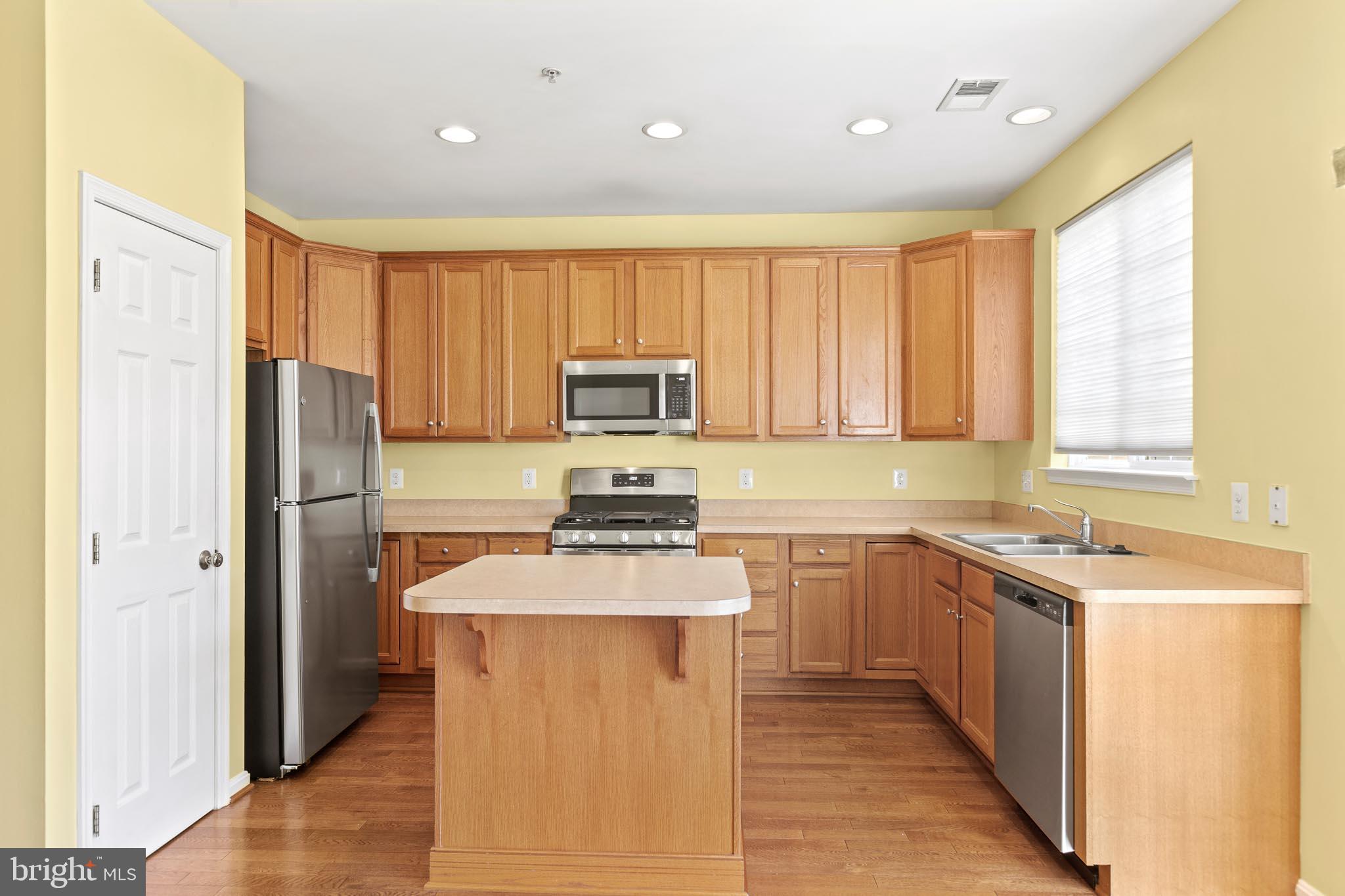 43617 MARGUERITE STREET