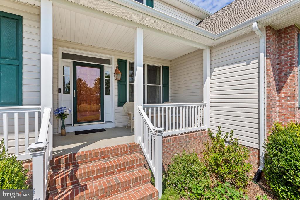 16405 FISHERMEN WAY