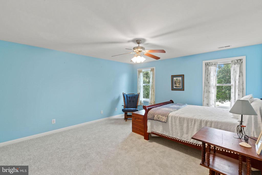 16405 FISHERMEN WAY