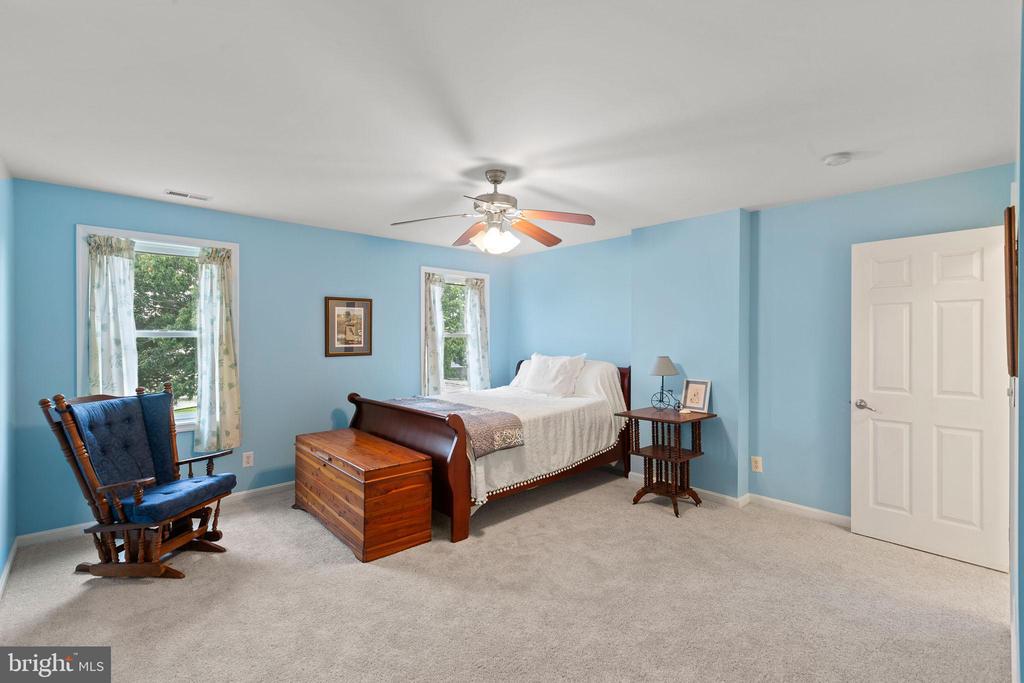 16405 FISHERMEN WAY