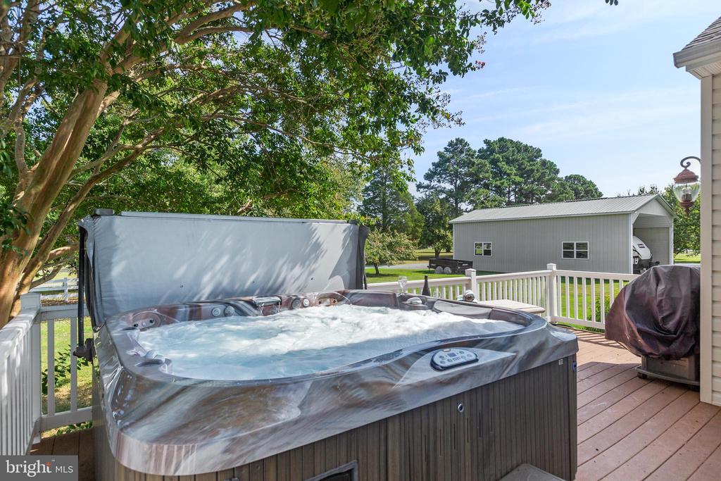 16405 FISHERMEN WAY