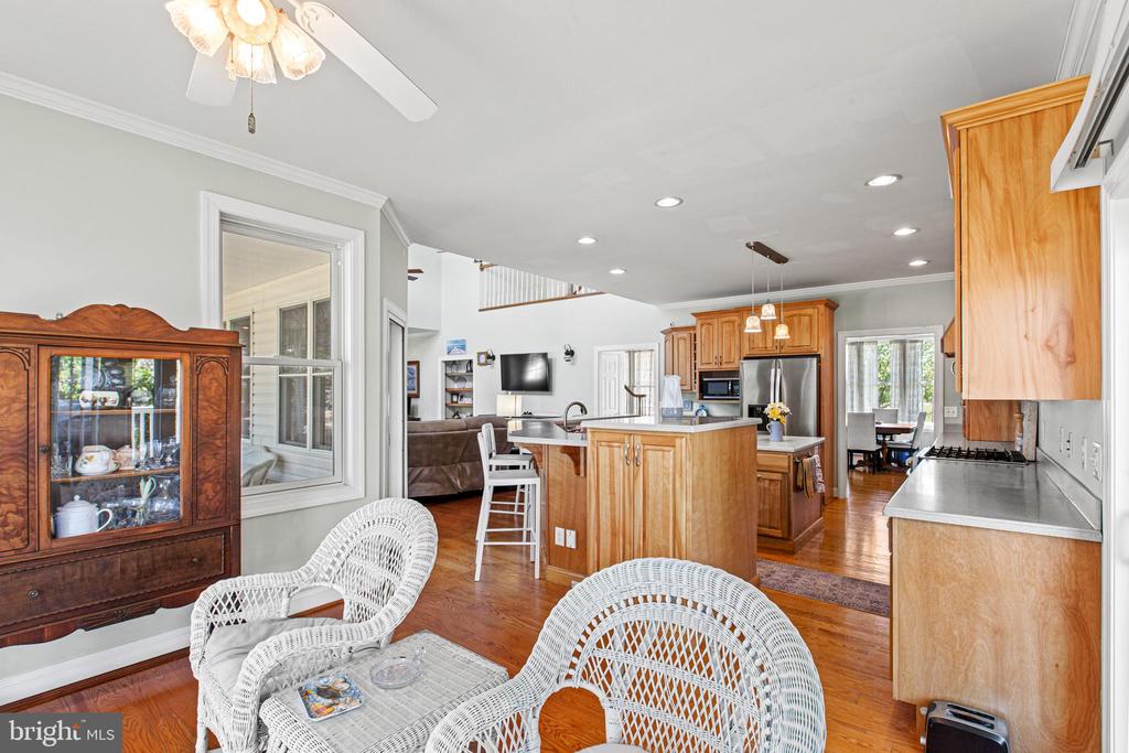 16405 FISHERMEN WAY